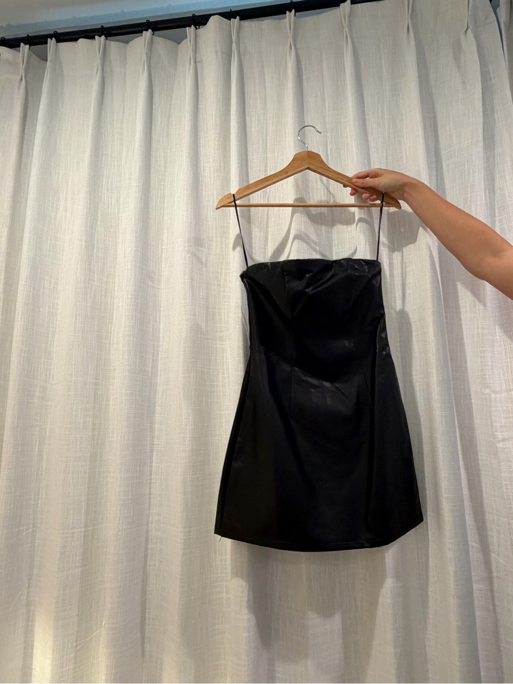 superdown Black Strapless Mini Dress with Thin Straps